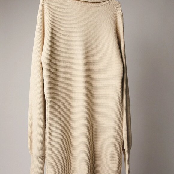 Kristin Collared Sweater Dress | Women's Fall and Winter Fashion | Thanksgiving - Picture 5 of 11